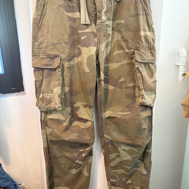 Abercrombie & Fitch 밀리터리 카모 카고팬츠 M