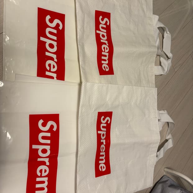 슈프림 리유저블 백 & 스티커 일괄~