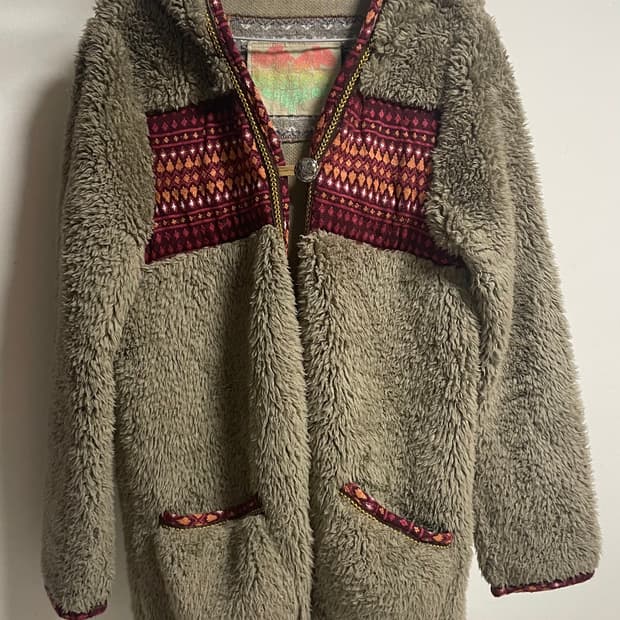 에스닉 후드 후리스