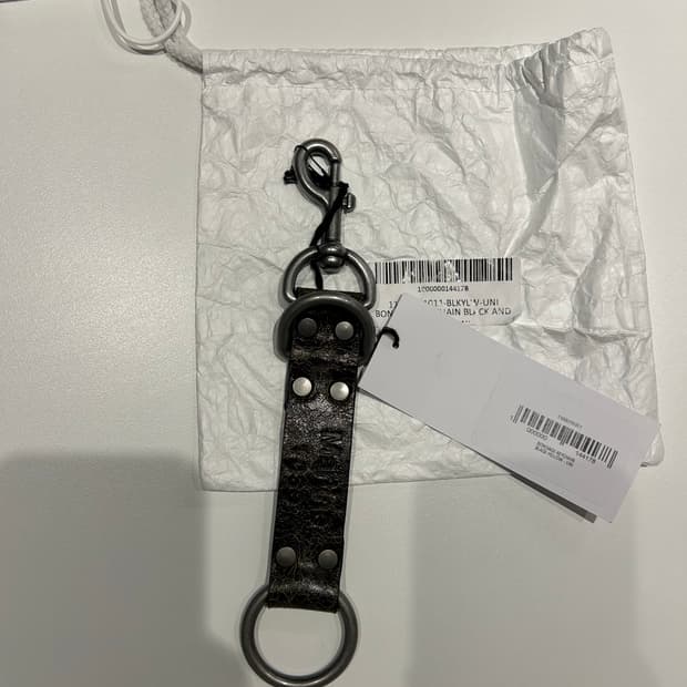 마틴로즈 본디지 키체인