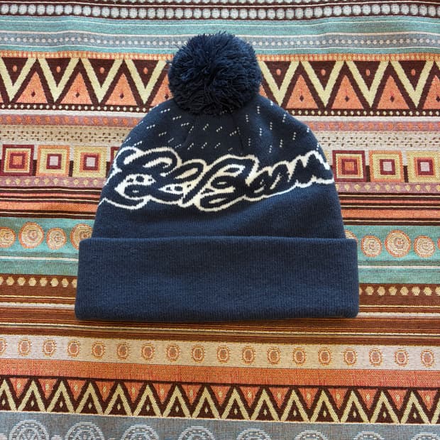 엘엘빈 90‘s 방울 비니 모자