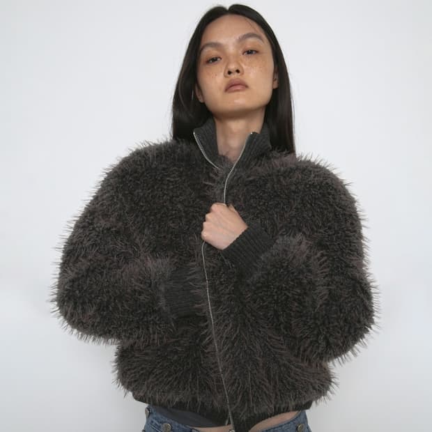 폴리수엠 샤기 퍼 자켓 차콜 미개봉 새제품 판매