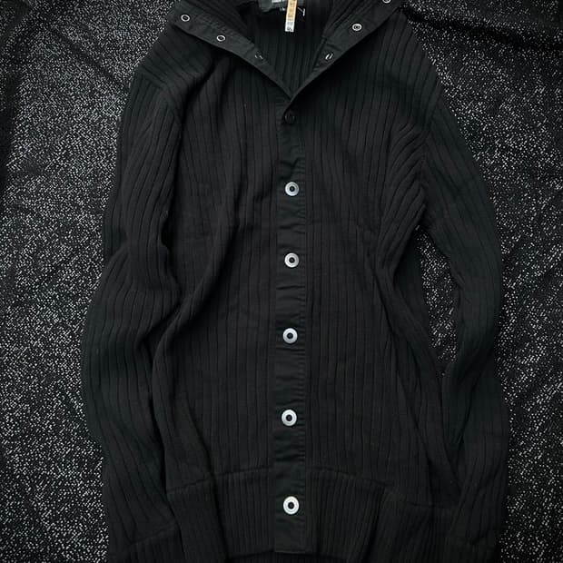 Comme ca ism 블랙 스트라이프 버튼 니트 가디건 