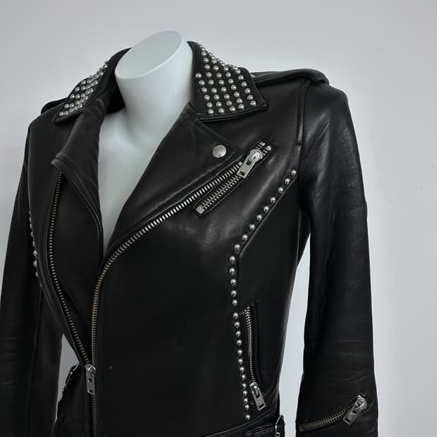 Iro 이로 볼 스터드 램스킨 자켓