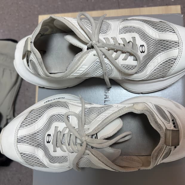 발렌시아가 서킷 올화이트 한정판 