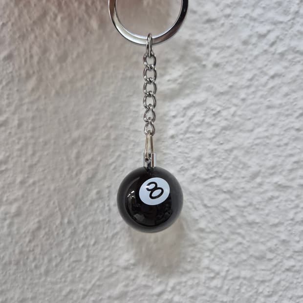 스투시 8볼 키링