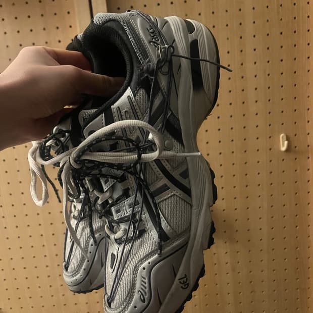 아식스X앤더슨벨