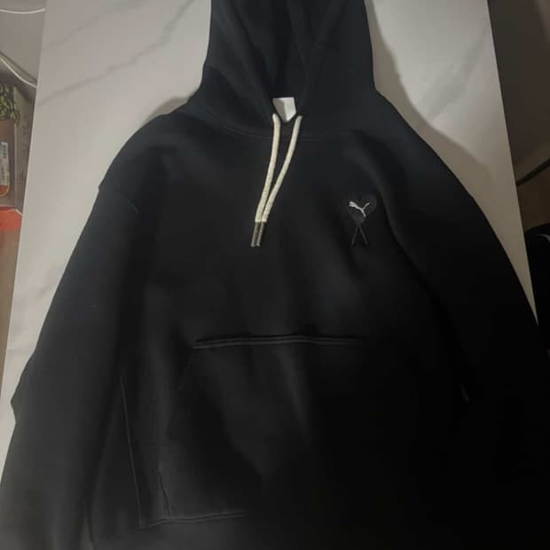 아미 푸마 콜라보입니다 