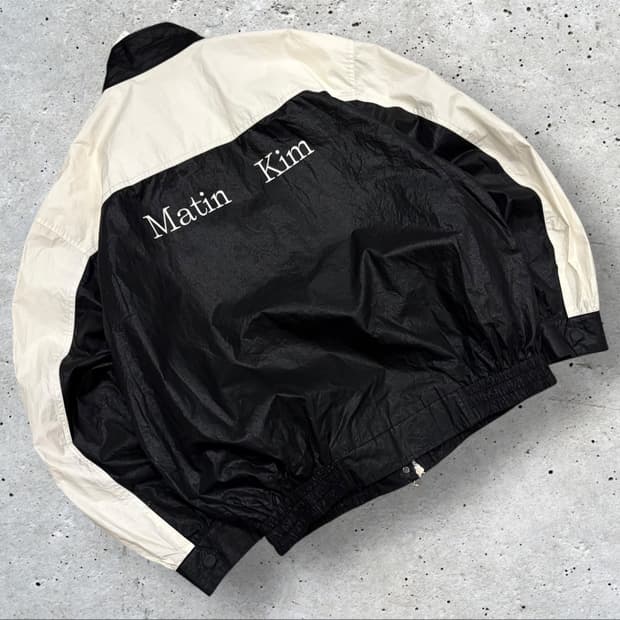 마뗑킴 블랙 화이트 코팅 배색 자켓 C221