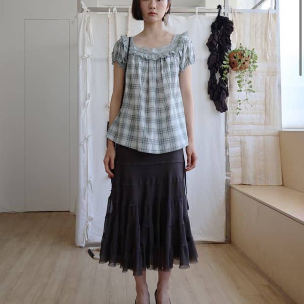 콜로신스 colocynth  NORA SHIMMERING SKIRT NU