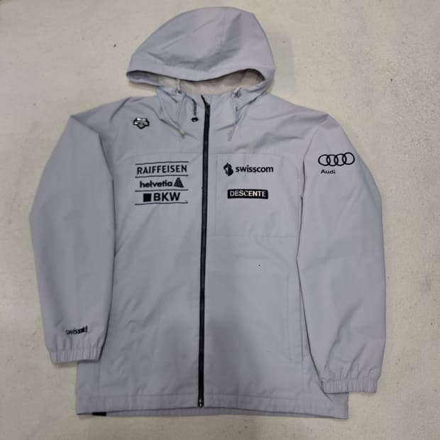 데쌍트  바람막이105