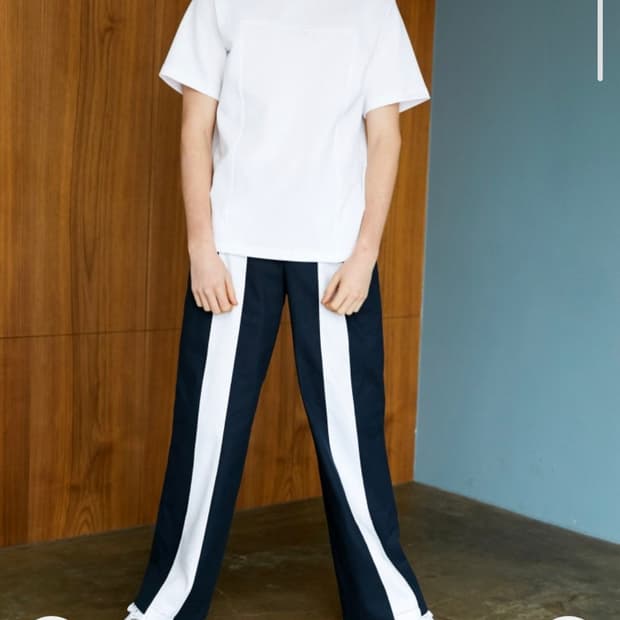 택달린 새상품 바니앤블랜치 스트라이프 와이드 팬츠 (네이비)