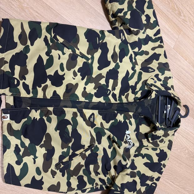 베이프 자켓 황계 L