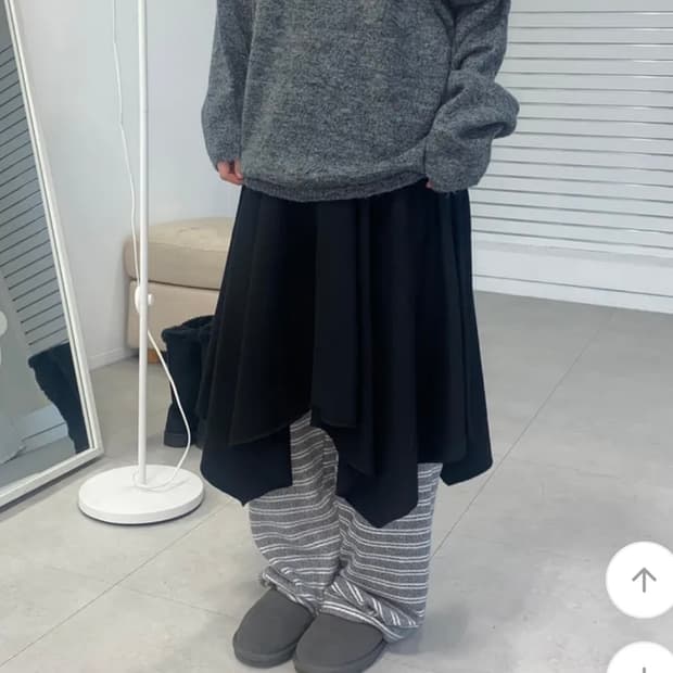 이즈이즈 플로어 스커트 블랙