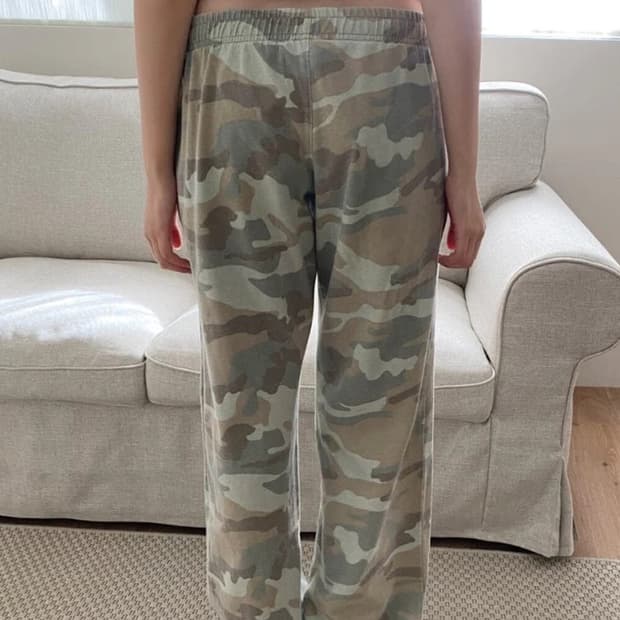 Brandy melville autumn camo sweatpants
