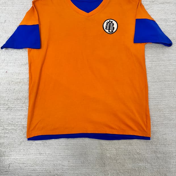 •DRAGON BALL 손오공 도복 티셔츠