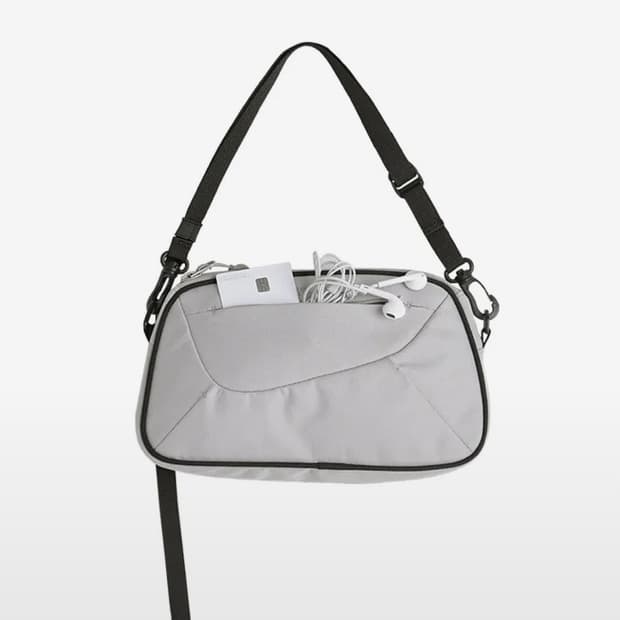 오호스 ojos 트러피조이드 나일론 호보 백 그레이 크로스백 새상품 