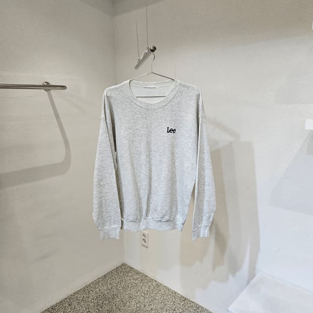 Lee 라운드 맨투맨