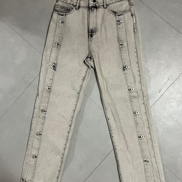펑첸왕 사이드 버튼 워싱 데님 L사이즈 새상품