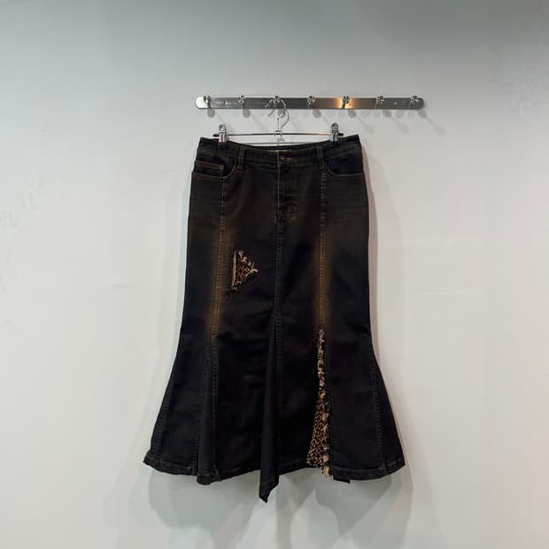 브라운 그런지 데님 언발 스커트