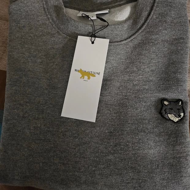 메종키츠네 그레이 폭스 맨투맨 S 새상품