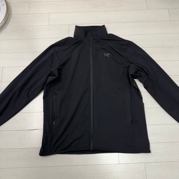 아크테릭스 카이어나이트 라이트웨이트 XL 사이즈  상태 9.6/10 상태