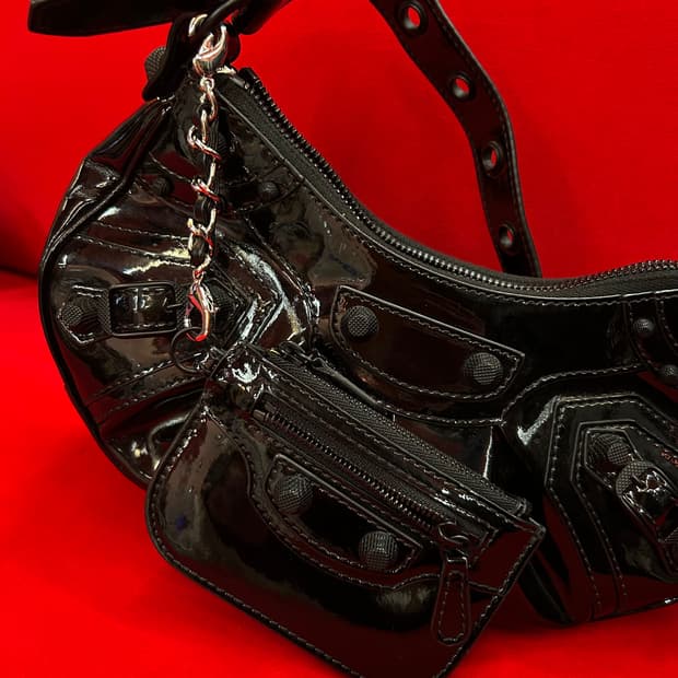 balenciaga le cagole XS 발렌시아가 르카골 에나멜