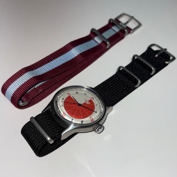 나이젤카본 타이맥스 레프리워치 콜라보 한정판 손목시계