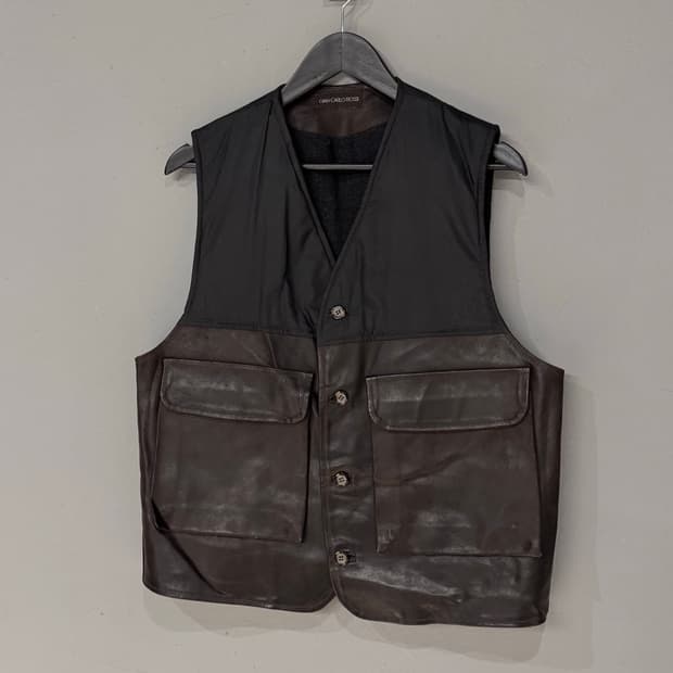 지안 카를로 로시 레더 베스트 