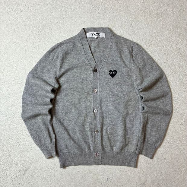 꼼데가르송 하트 로고 니트 가디건 PN7257