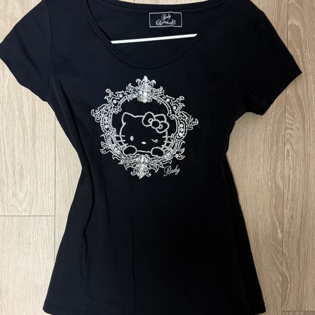 Rady 갸루 대장 빈티지 헬로키티 hello kitty 딱붙티 반팔