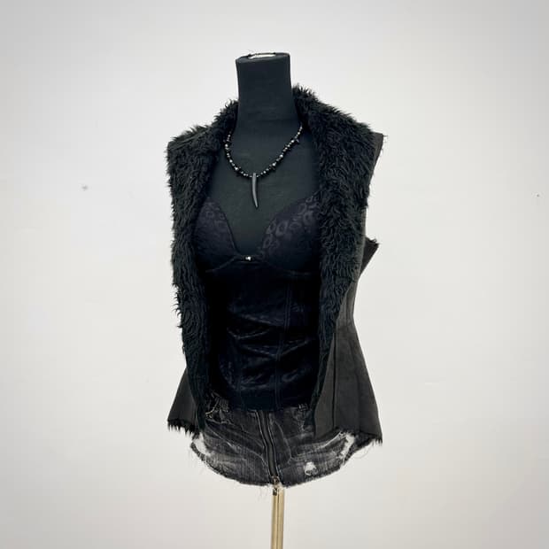 gothic coating fur vest
