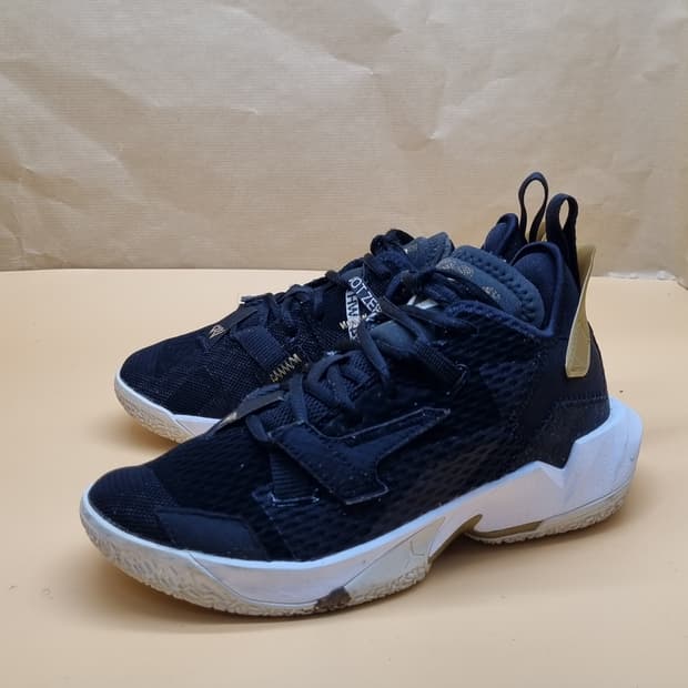 나이키 조던 와이낫제로 농구화 235