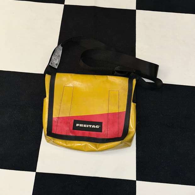 프라이탁 라씨 크로스 백