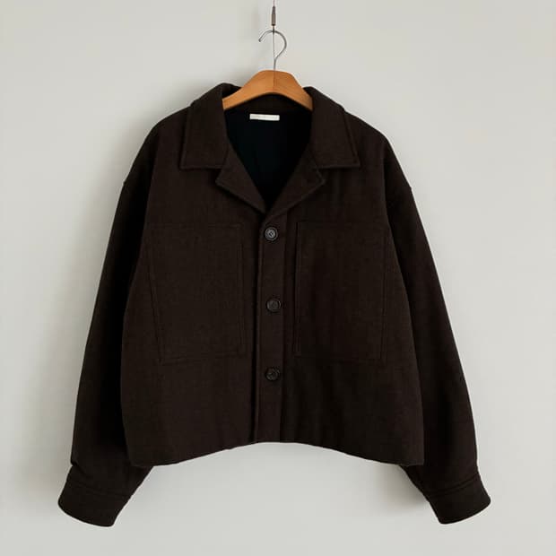 아모멘토 울 패디드 크롭 자켓 브라운 M