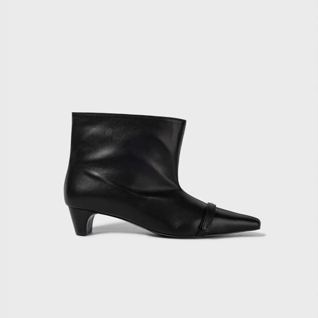 로우클래식 스틸레토 부츠