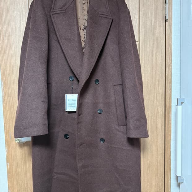 TNGT 코트 새상품 팝니다