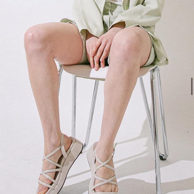 마크모크 스트랩 플랫폼 샌들 5cm 아이보리