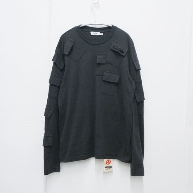 MOSCHINO multi-pocket long sleeve tee