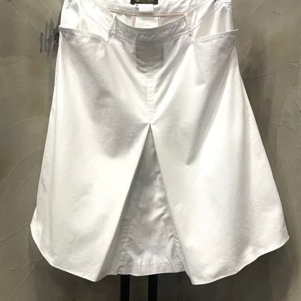 로로피아나 화이트 골반 스커트 77