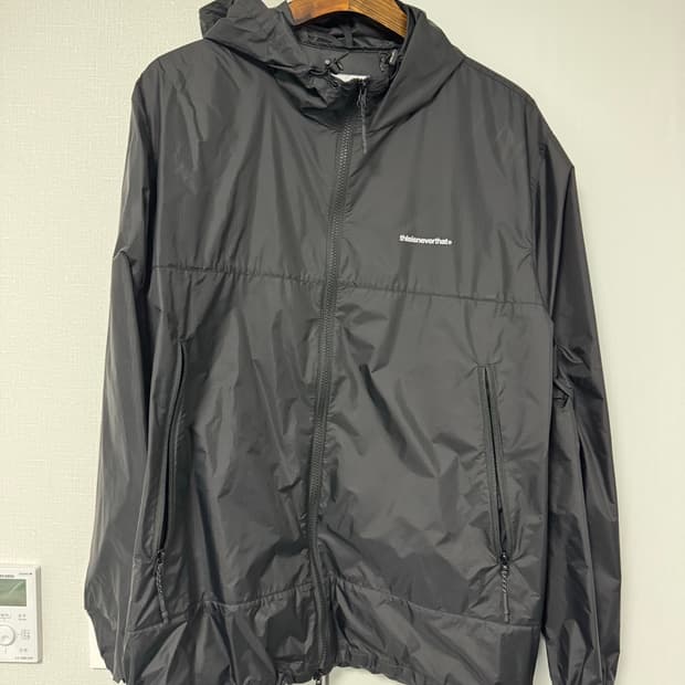 디네댓 바람막이