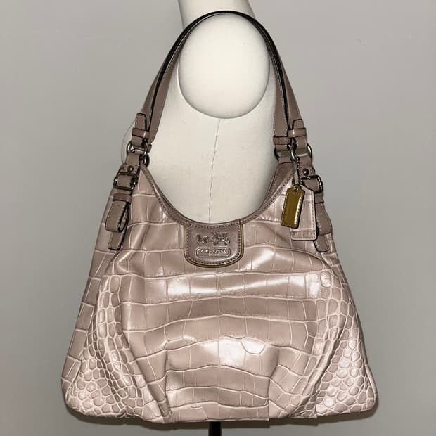 📦 Coach alligator skin Shoulder Bag
