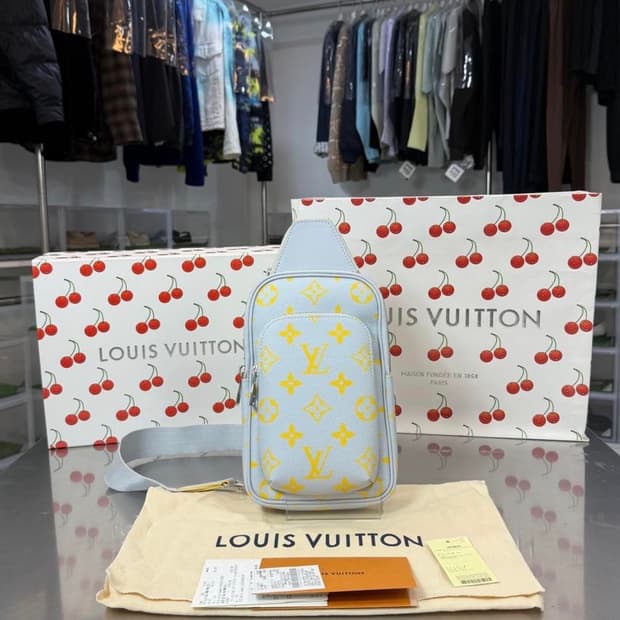 [리오브] 루이비통 모노그램 이클립스 에비뉴 슬링백