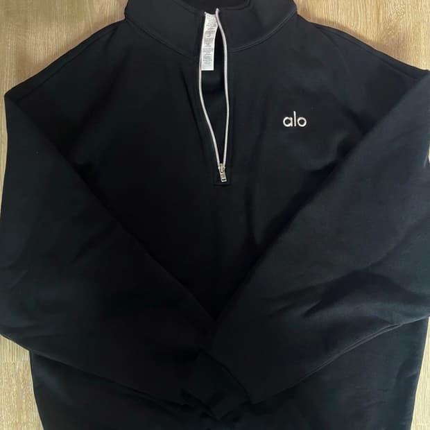 알로요가 아콜레이드 반집업 셋업 