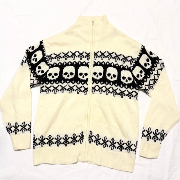 불렛 노이즈 - 스컬 크로스 니트 집업