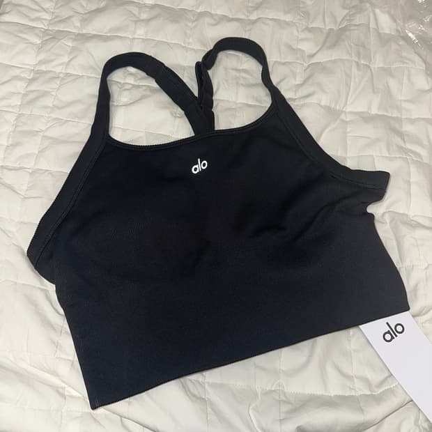 Alo 요가 브라탑 블랙 M_새상품
