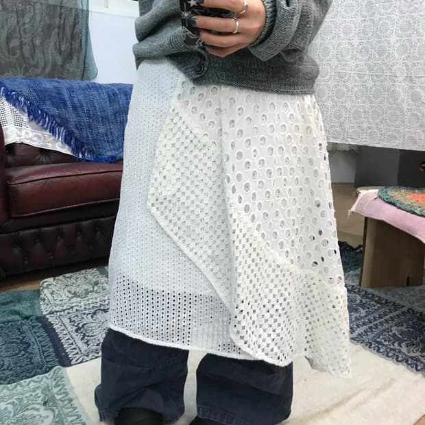 빈티지 펀칭 밴딩 미디스커트 