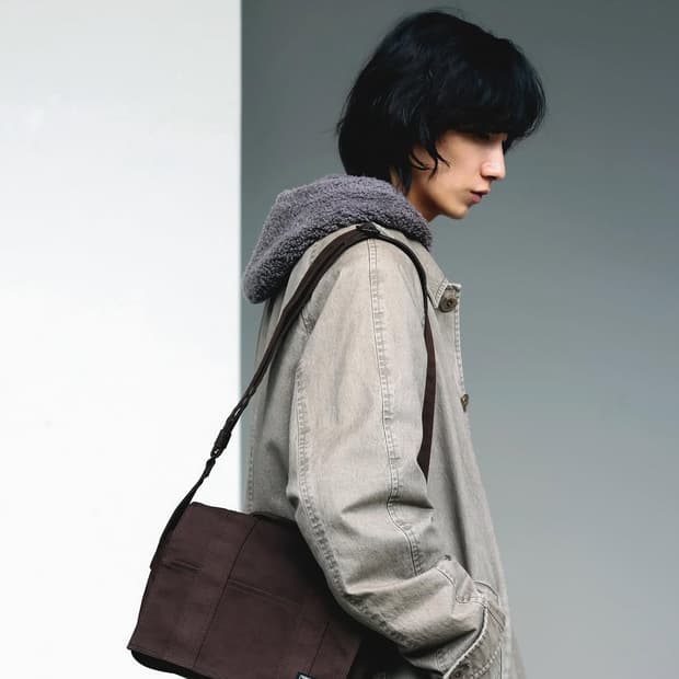 포터 스모키 숄더백 브라운 S 판매합니다.