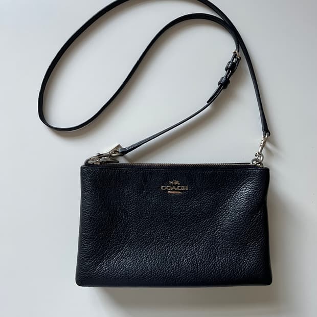 코치 미니 크로스백