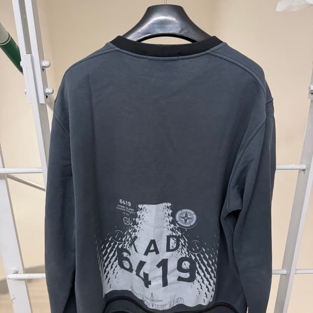 스톤아일랜드 쉐도우 프로젝트 [백화점 구매 정품] 맨투맨 로고 스웻셔츠 